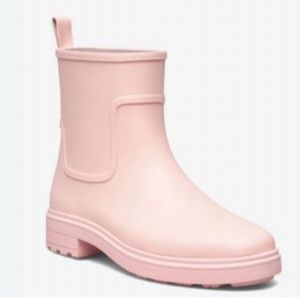 Calvin Klein boots new size 7.5